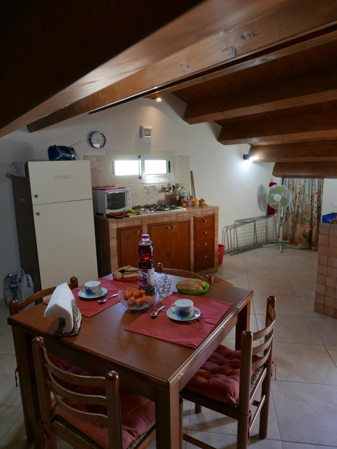 산타크로체카메리나 Casa Angela 아파트 외부 사진